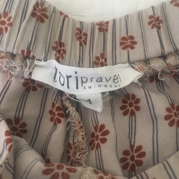 Soft beach shorts - Picture 6 of 7